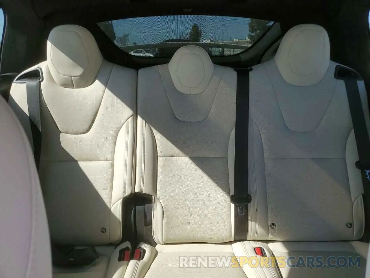 10 Photograph of a damaged car 7SAXCDE52PF378496 TESLA MODEL X 2023