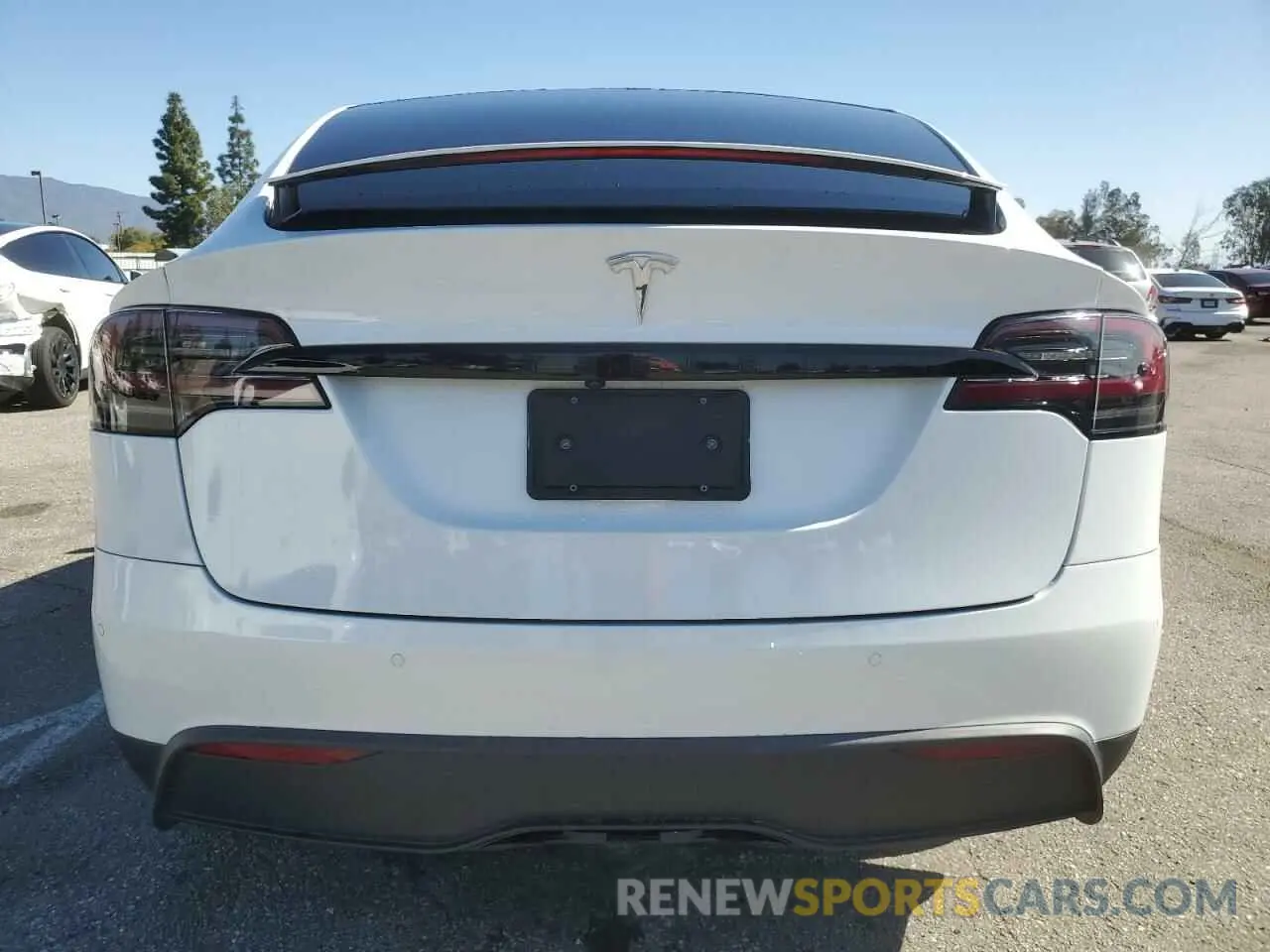 6 Photograph of a damaged car 7SAXCDE52PF378496 TESLA MODEL X 2023