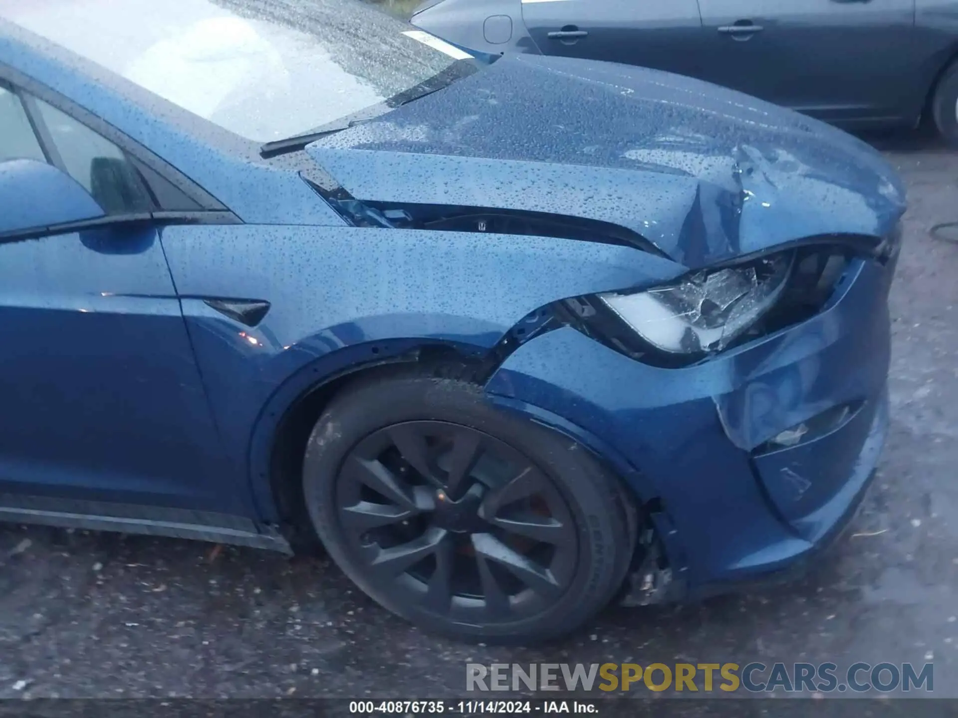 19 Photograph of a damaged car 7SAXCDE52PF423047 TESLA MODEL X 2023
