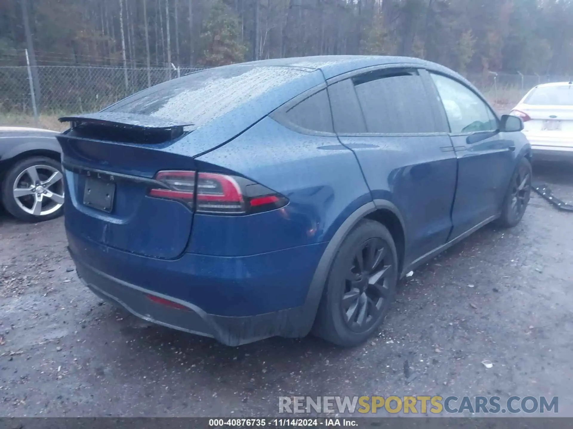 4 Photograph of a damaged car 7SAXCDE52PF423047 TESLA MODEL X 2023