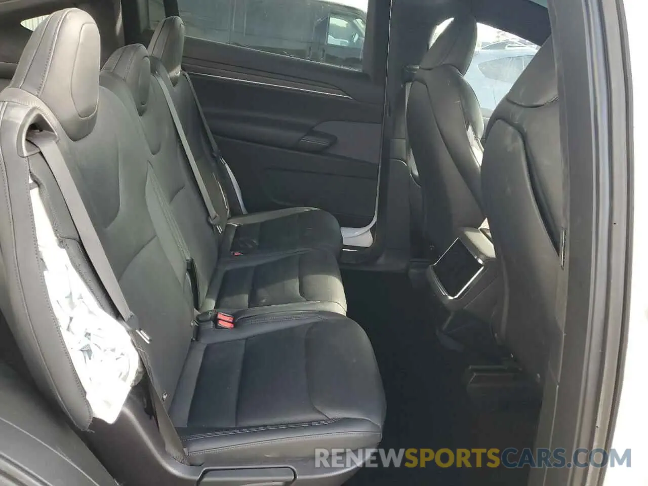 10 Photograph of a damaged car 7SAXCDE53PF369158 TESLA MODEL X 2023