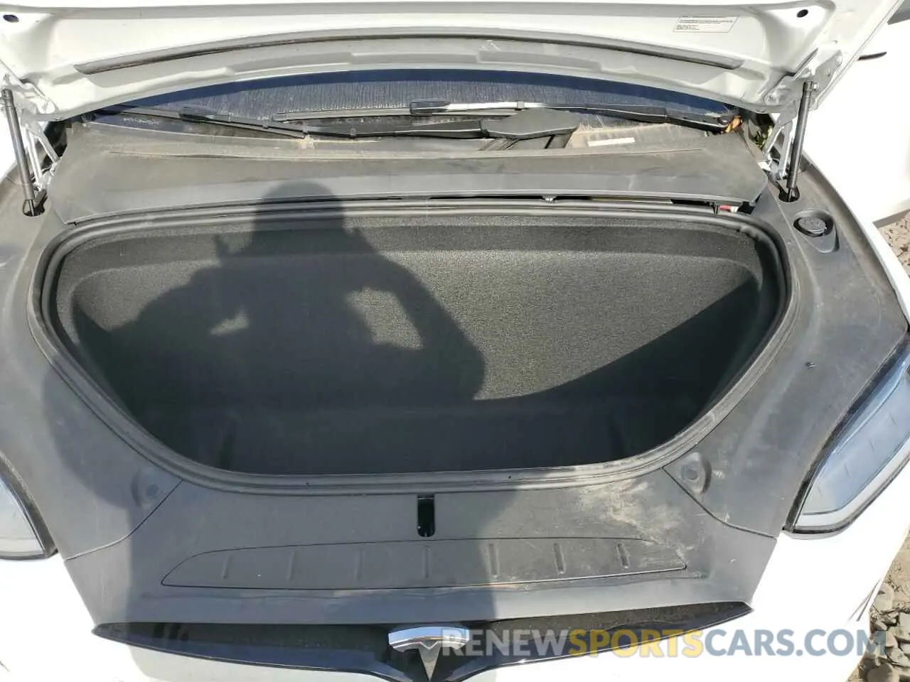 11 Photograph of a damaged car 7SAXCDE53PF369158 TESLA MODEL X 2023