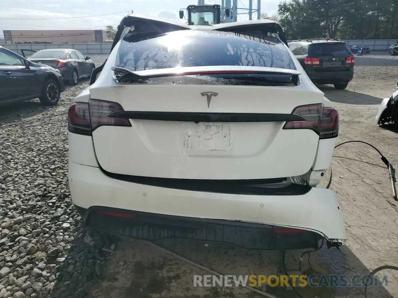 6 Photograph of a damaged car 7SAXCDE53PF369158 TESLA MODEL X 2023