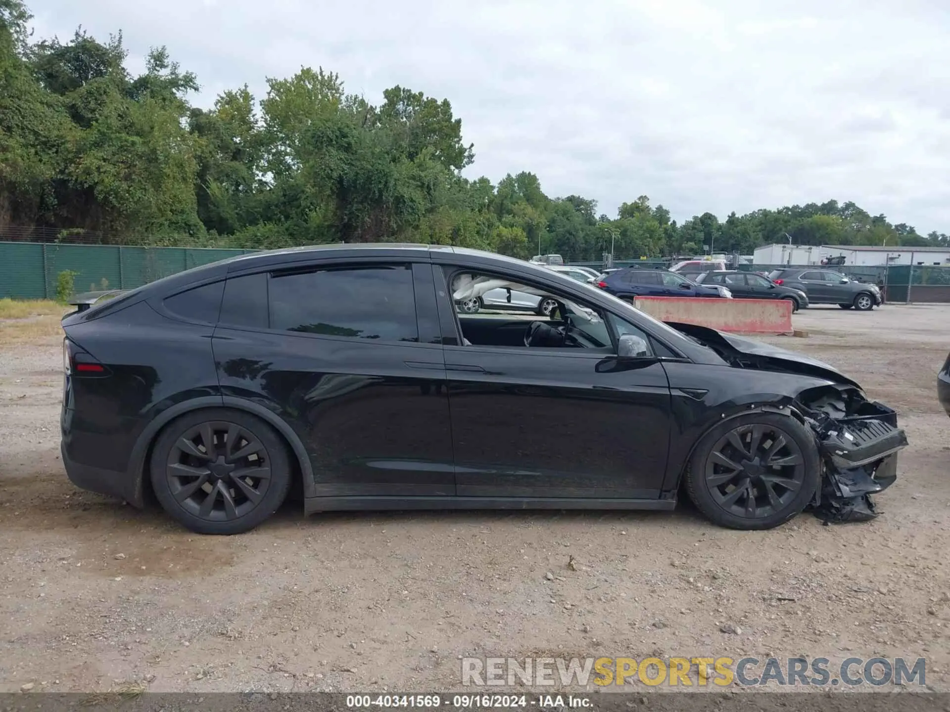 13 Photograph of a damaged car 7SAXCDE54PF368570 TESLA MODEL X 2023