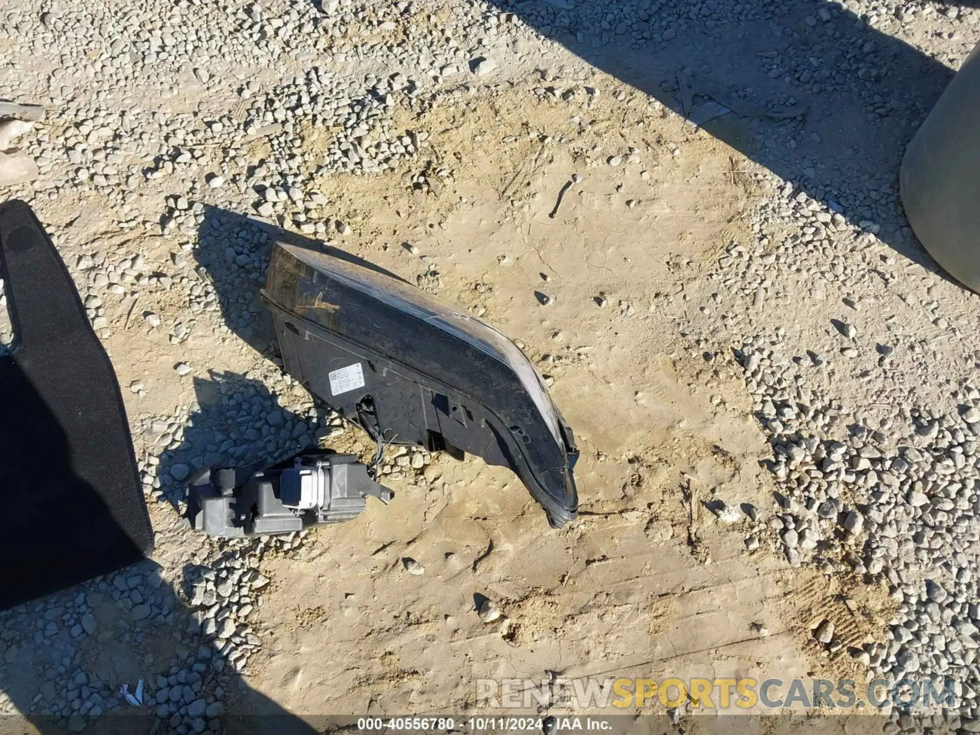 11 Photograph of a damaged car 7SAXCDE54PF419209 TESLA MODEL X 2023