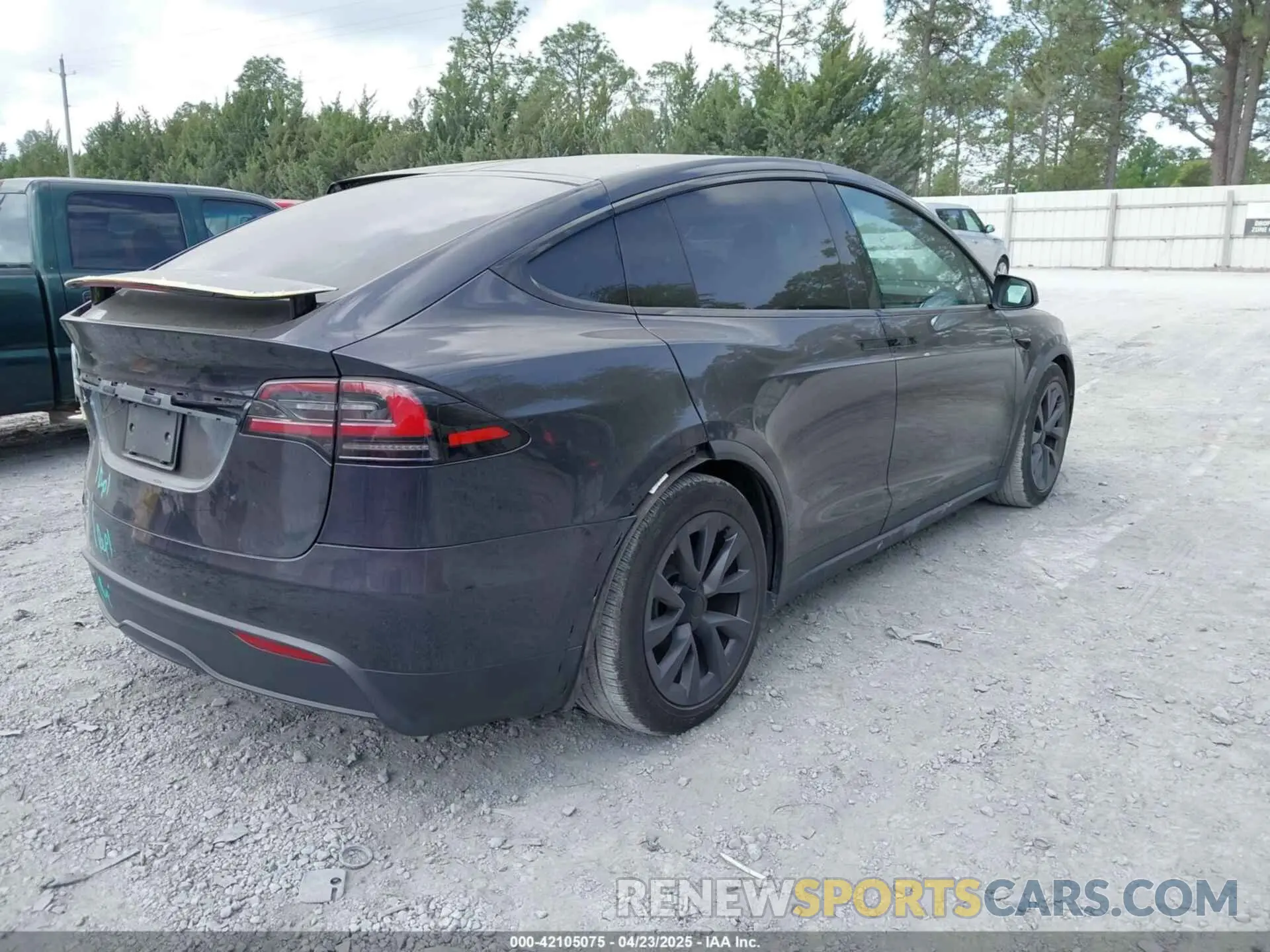 4 Photograph of a damaged car 7SAXCDE55PF427769 TESLA MODEL X 2023