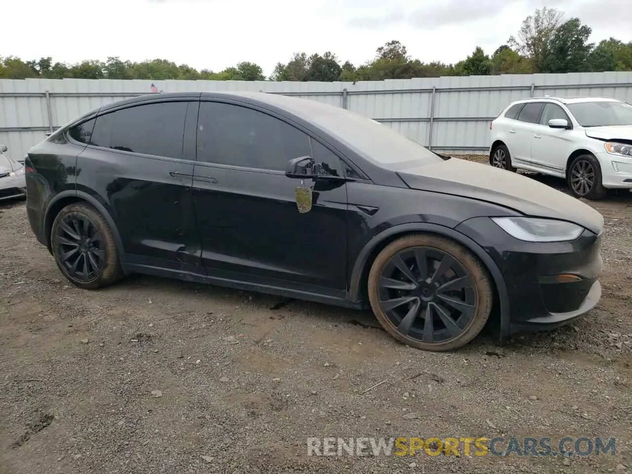 4 Photograph of a damaged car 7SAXCDE55PF430185 TESLA MODEL X 2023
