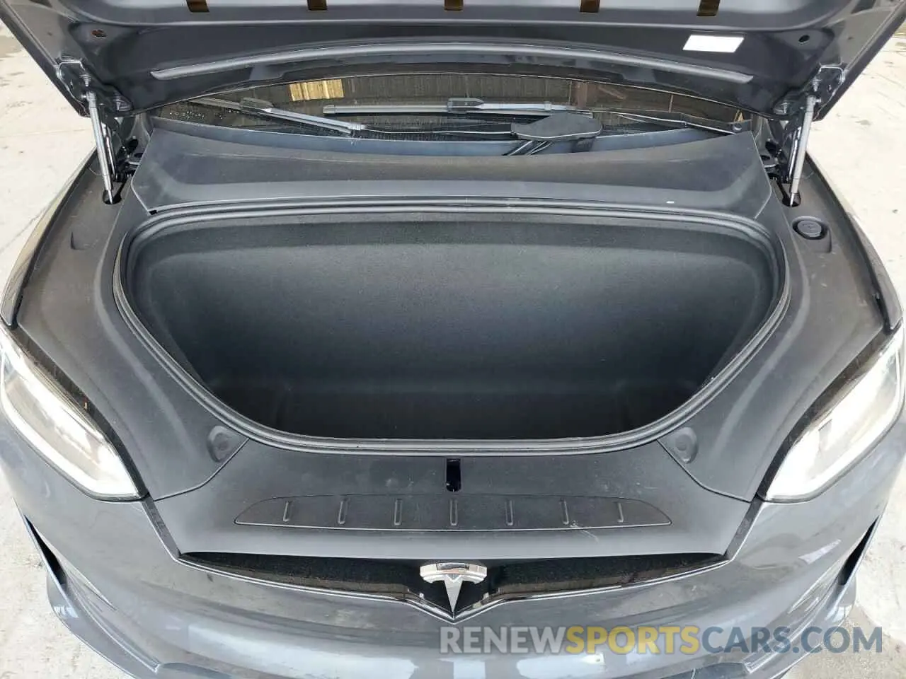 11 Photograph of a damaged car 7SAXCDE58PF403708 TESLA MODEL X 2023