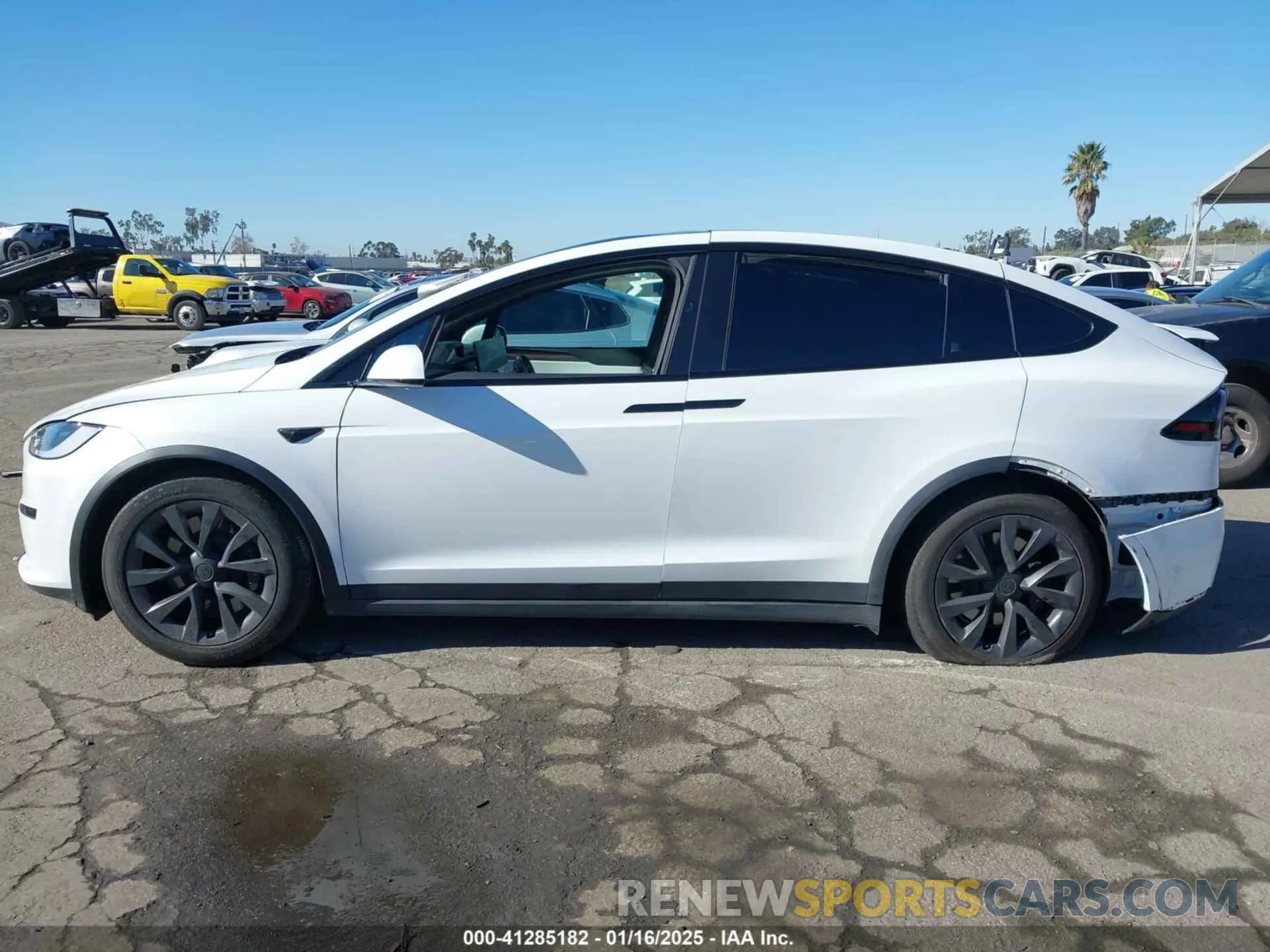 14 Photograph of a damaged car 7SAXCDE58PF411114 TESLA MODEL X 2023