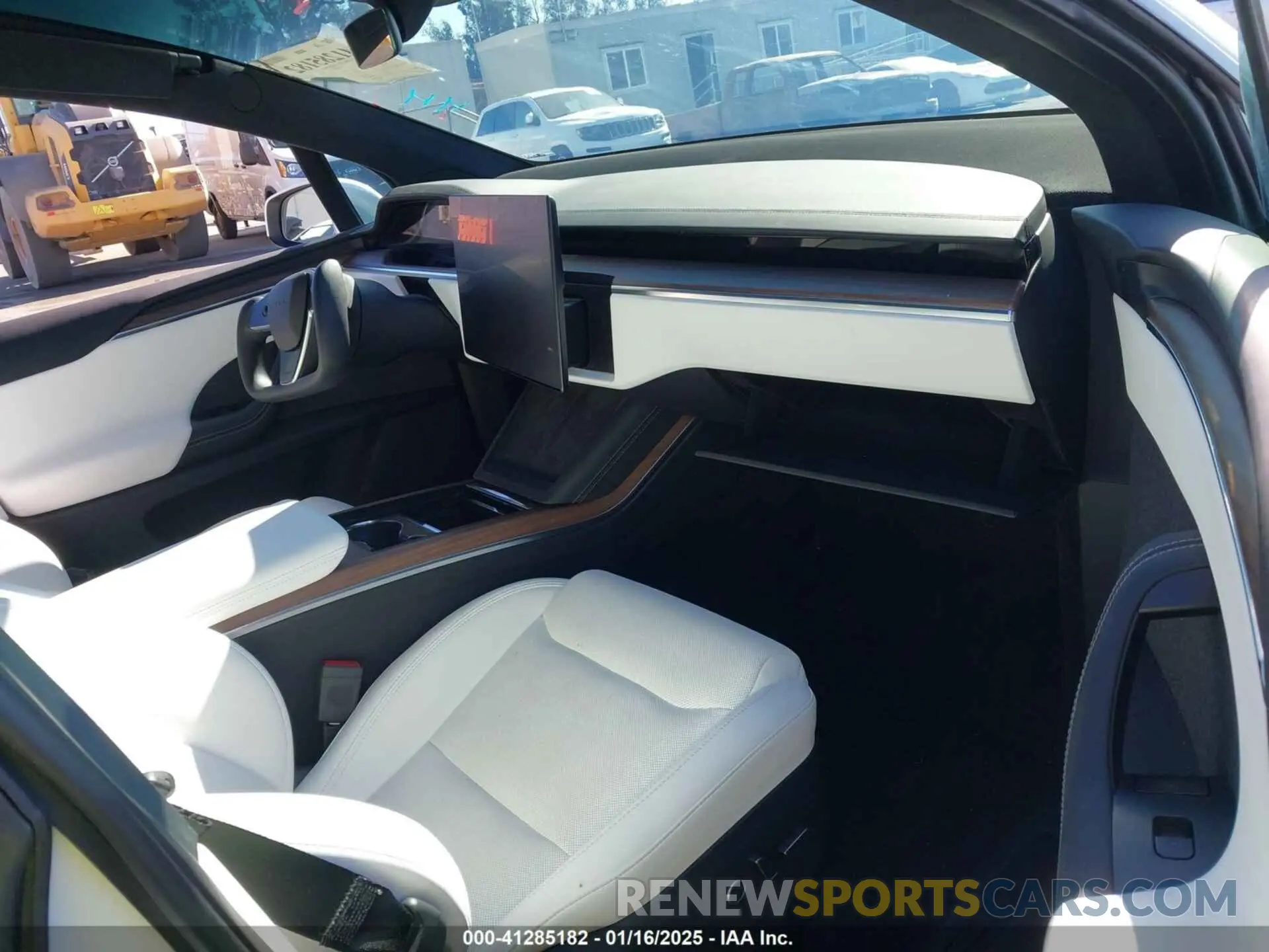 5 Photograph of a damaged car 7SAXCDE58PF411114 TESLA MODEL X 2023