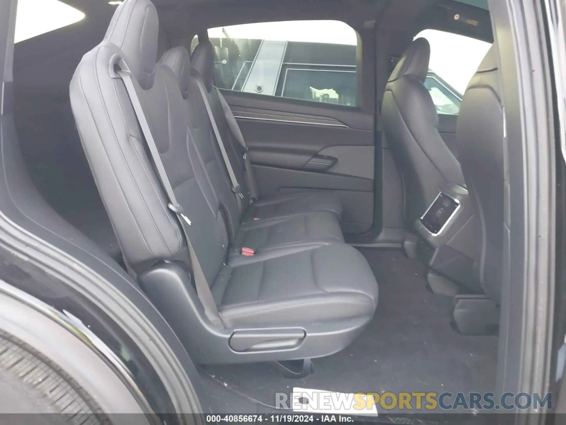 8 Photograph of a damaged car 7SAXCDE58PF429189 TESLA MODEL X 2023