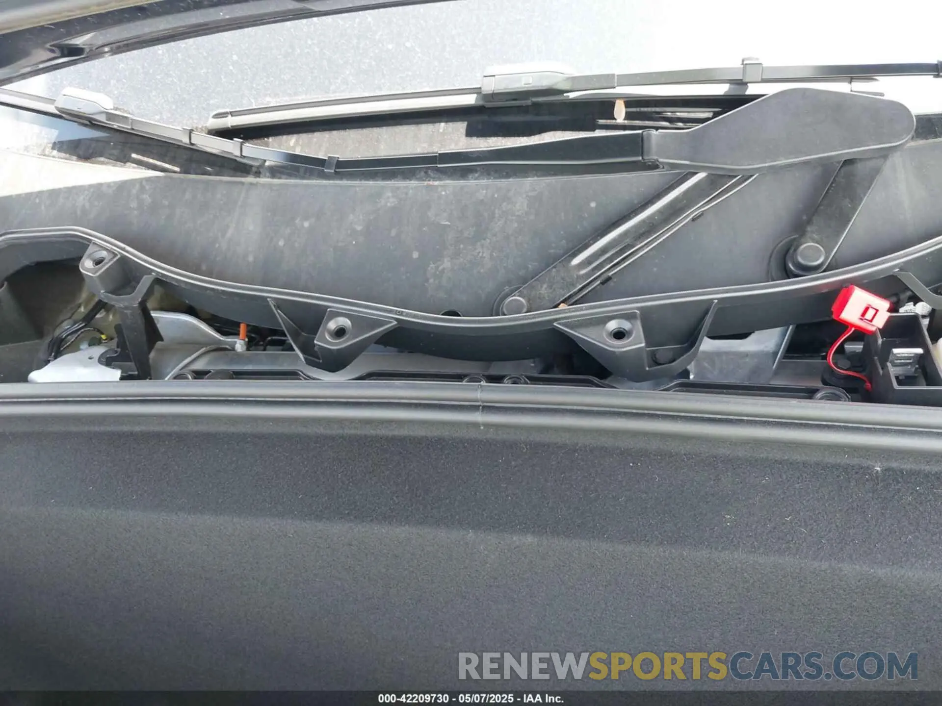 10 Photograph of a damaged car 7SAXCDE59PF413874 TESLA MODEL X 2023