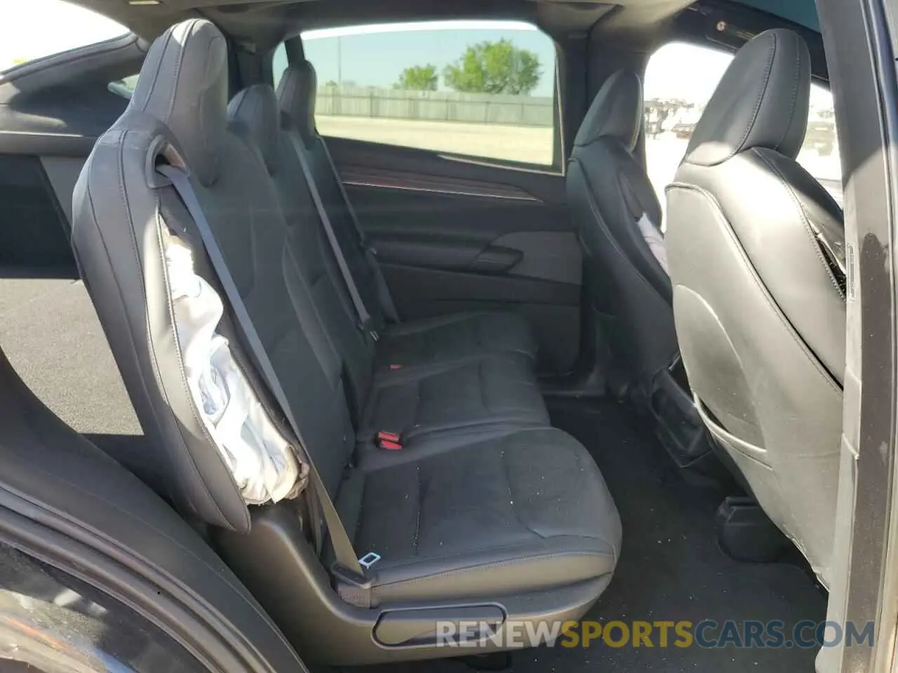 10 Photograph of a damaged car 7SAXCDE5XPF422163 TESLA MODEL X 2023