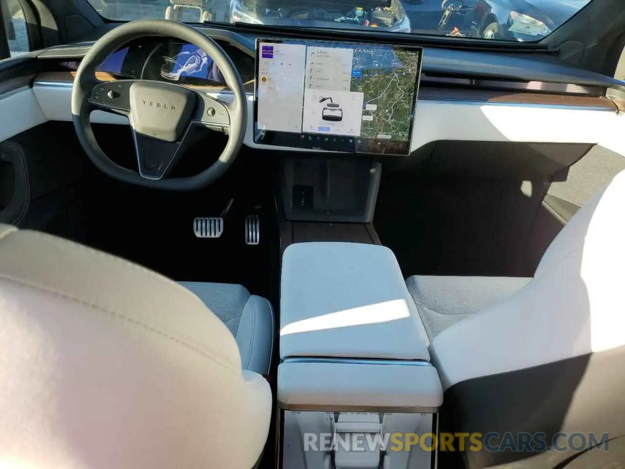 8 Photograph of a damaged car 7SAXCAE53RF442904 TESLA MODEL X 2024