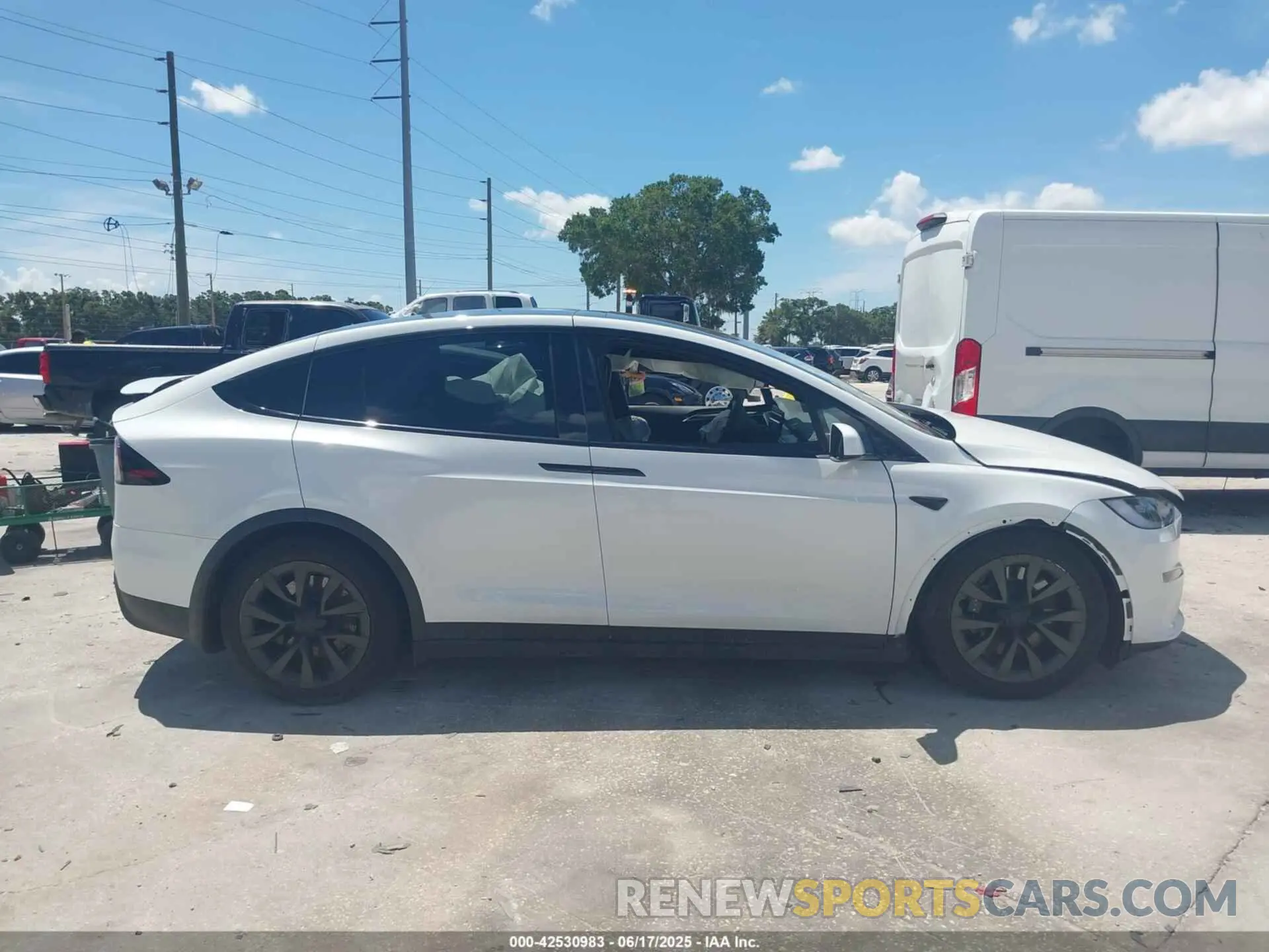 14 Photograph of a damaged car 7SAXCAE54RF449148 TESLA MODEL X 2024
