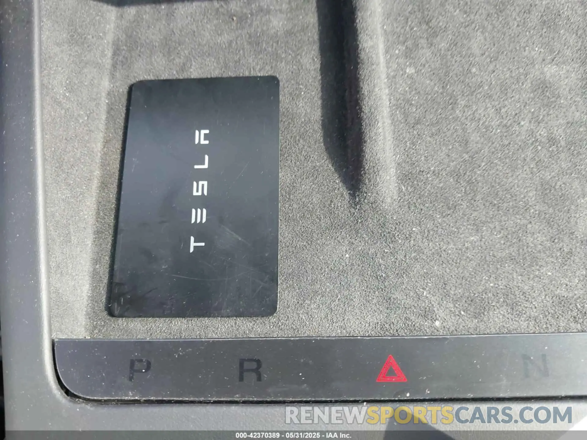 11 Photograph of a damaged car 7SAXCAE56RF442122 TESLA MODEL X 2024