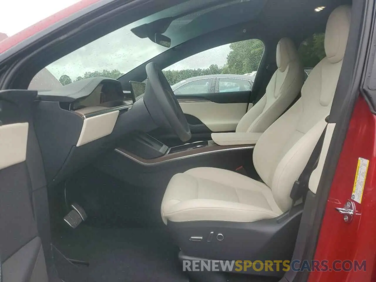 7 Photograph of a damaged car 7SAXCAE58RF437603 TESLA MODEL X 2024