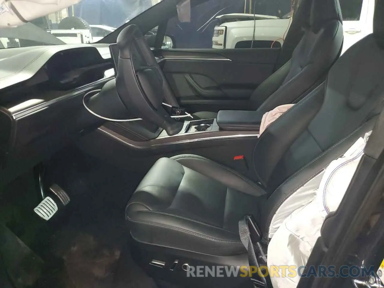 7 Photograph of a damaged car 7SAXCAE5XRF433522 TESLA MODEL X 2024