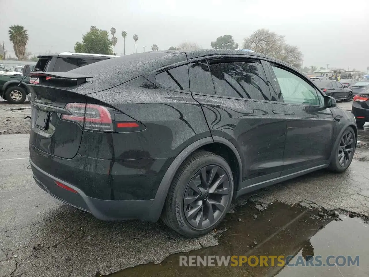 3 Photograph of a damaged car 7SAXCBE52RF442589 TESLA MODEL X 2024