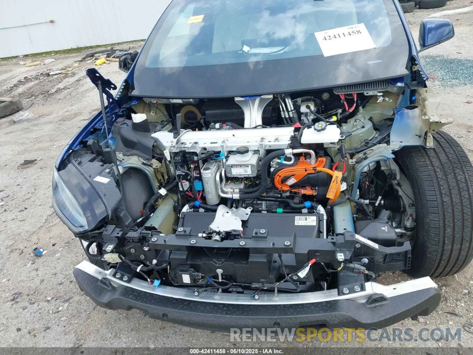 10 Photograph of a damaged car 7SAXCBE52RF456542 TESLA MODEL X 2024