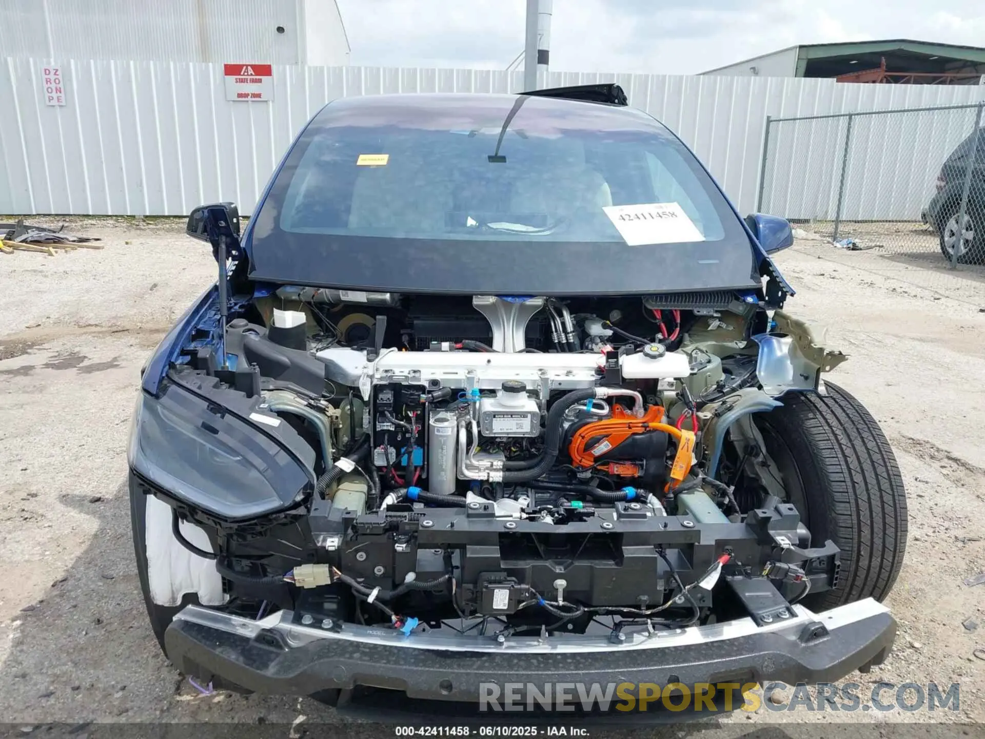 11 Photograph of a damaged car 7SAXCBE52RF456542 TESLA MODEL X 2024