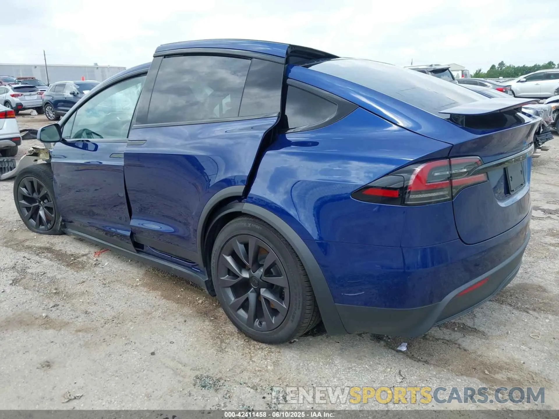 3 Photograph of a damaged car 7SAXCBE52RF456542 TESLA MODEL X 2024