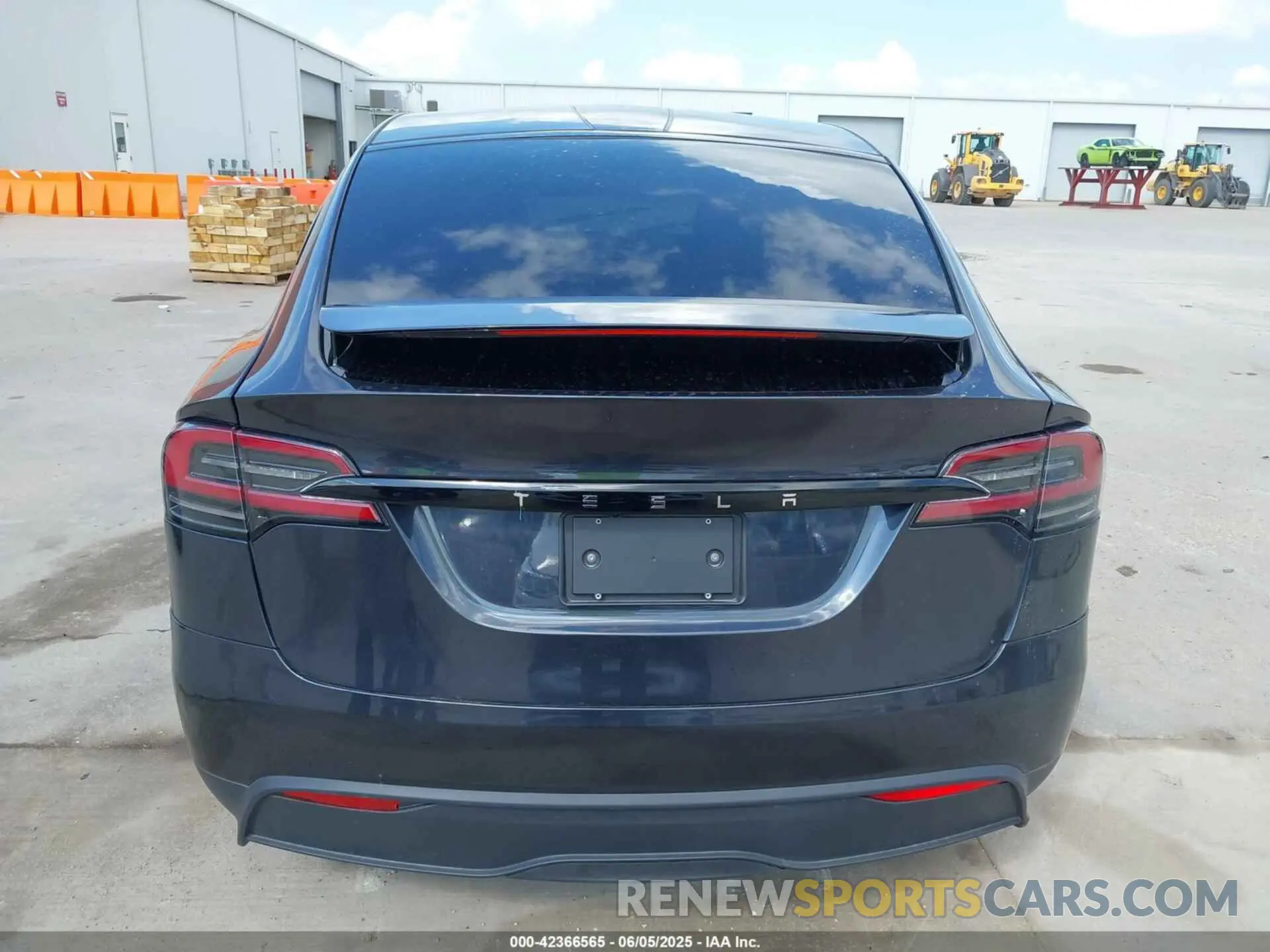 17 Photograph of a damaged car 7SAXCBE53RF459353 TESLA MODEL X 2024