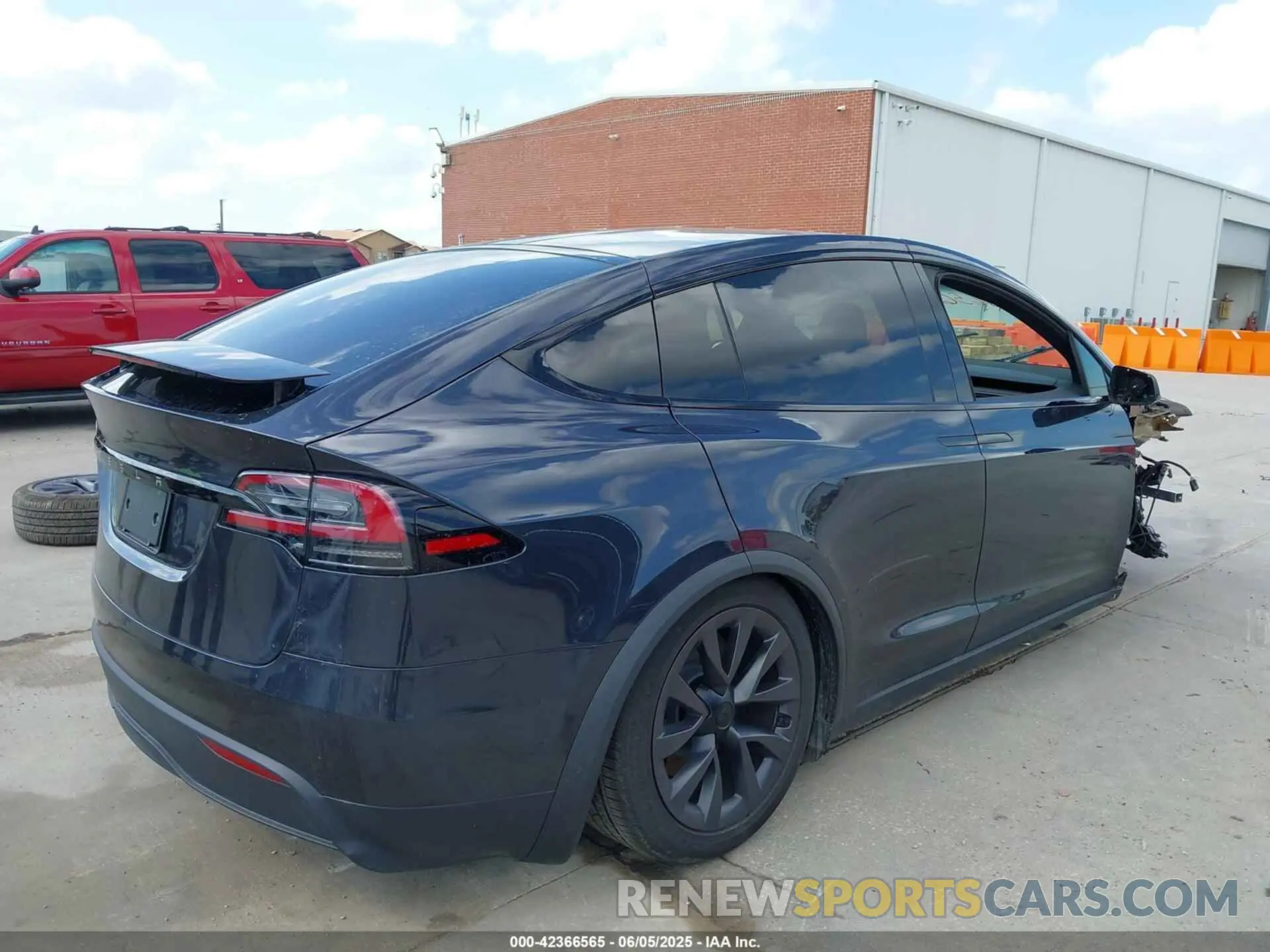 4 Photograph of a damaged car 7SAXCBE53RF459353 TESLA MODEL X 2024