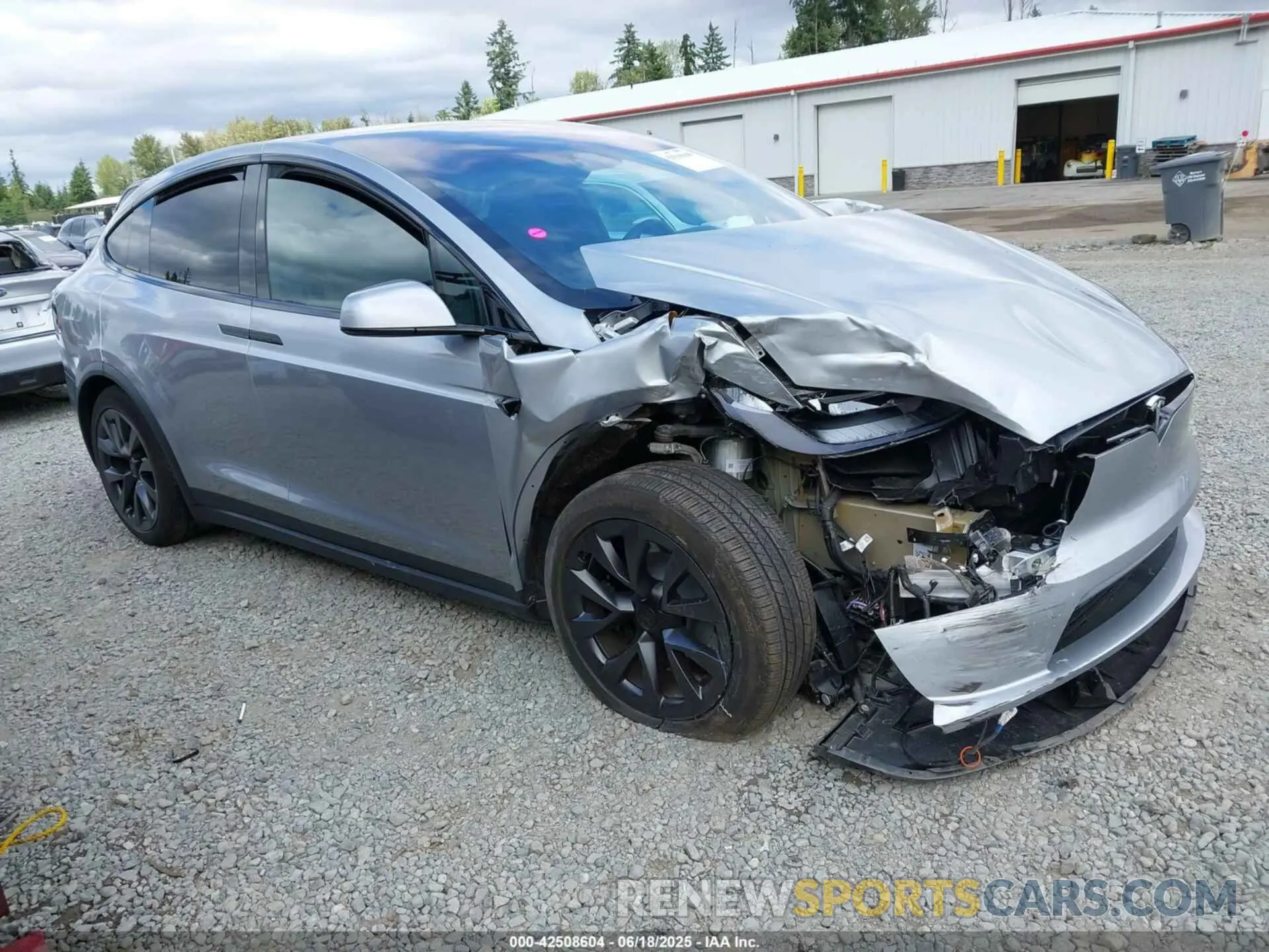 1 Photograph of a damaged car 7SAXCBE55RF460875 TESLA MODEL X 2024