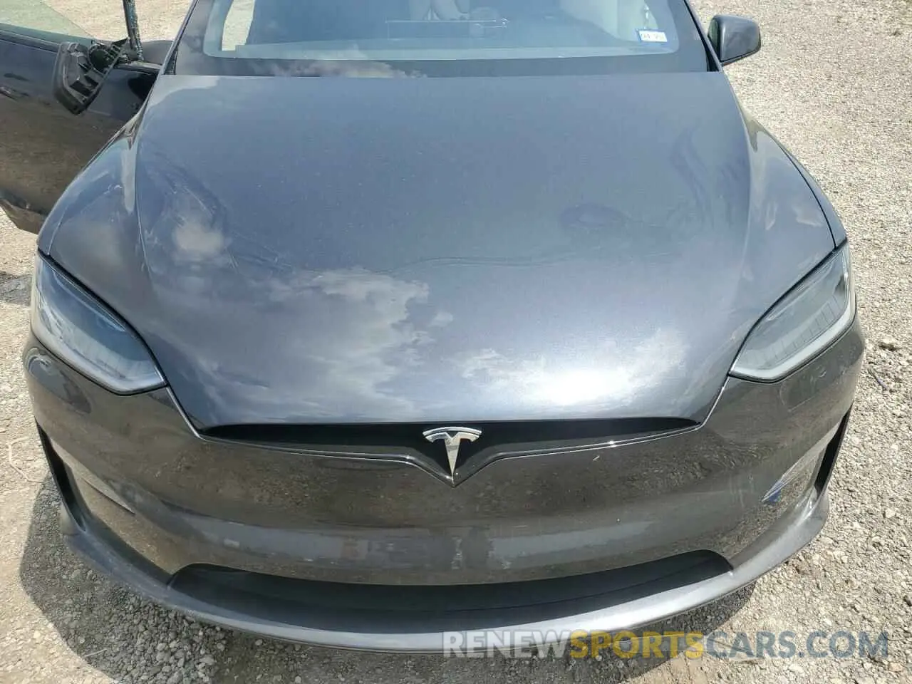 11 Photograph of a damaged car 7SAXCBE58RF441270 TESLA MODEL X 2024