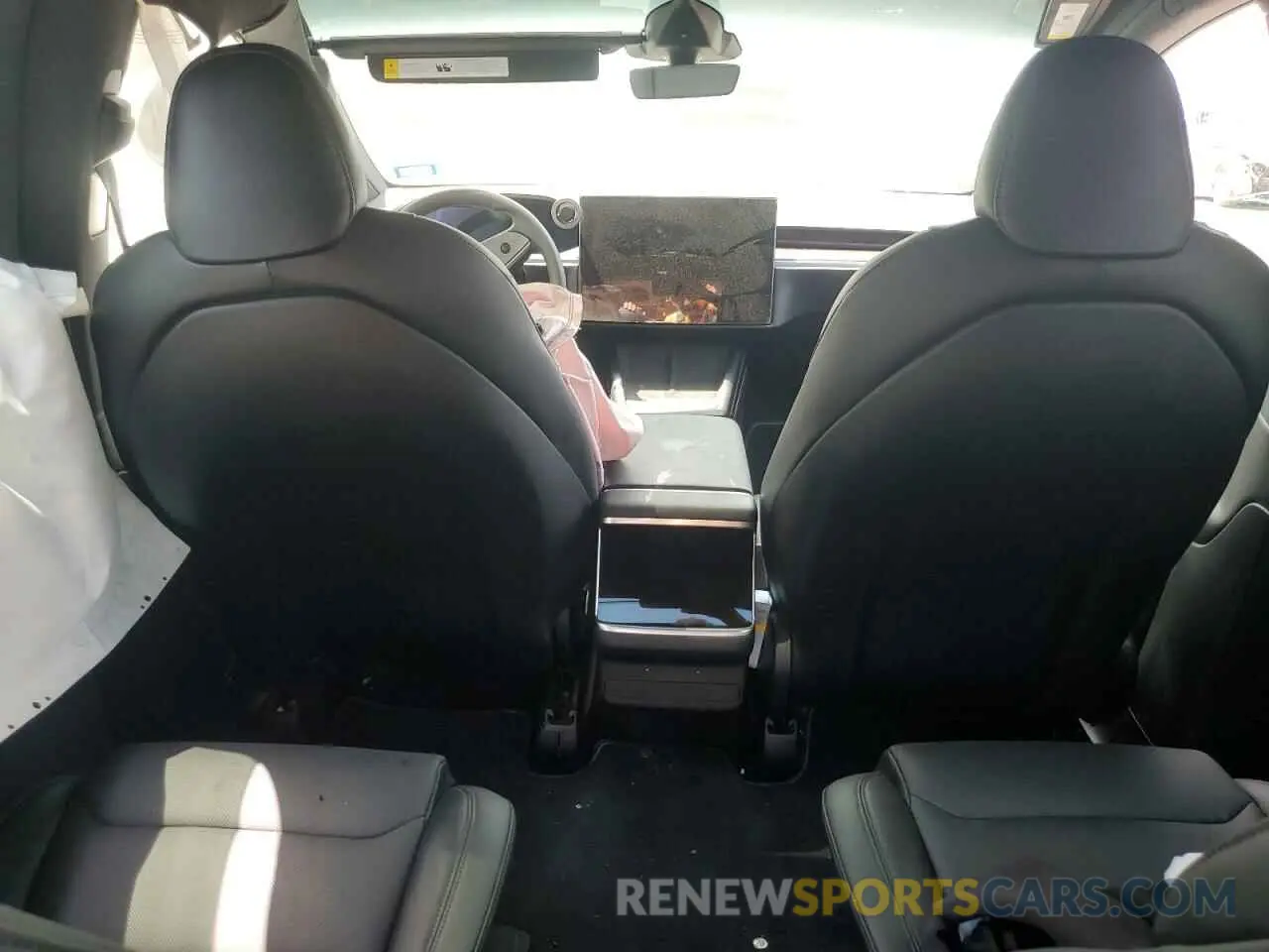 8 Photograph of a damaged car 7SAXCBE58RF441270 TESLA MODEL X 2024