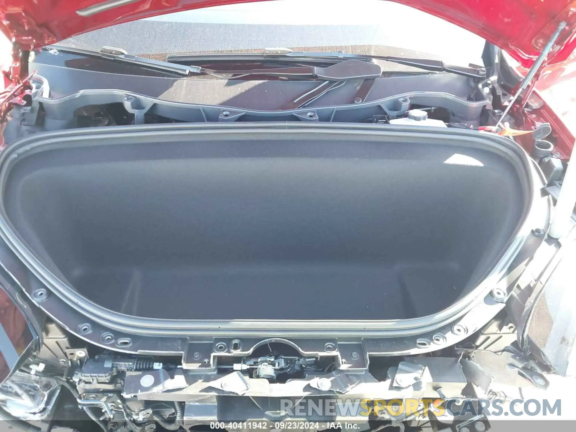 10 Photograph of a damaged car 7SAXCBE5XRF437477 TESLA MODEL X 2024