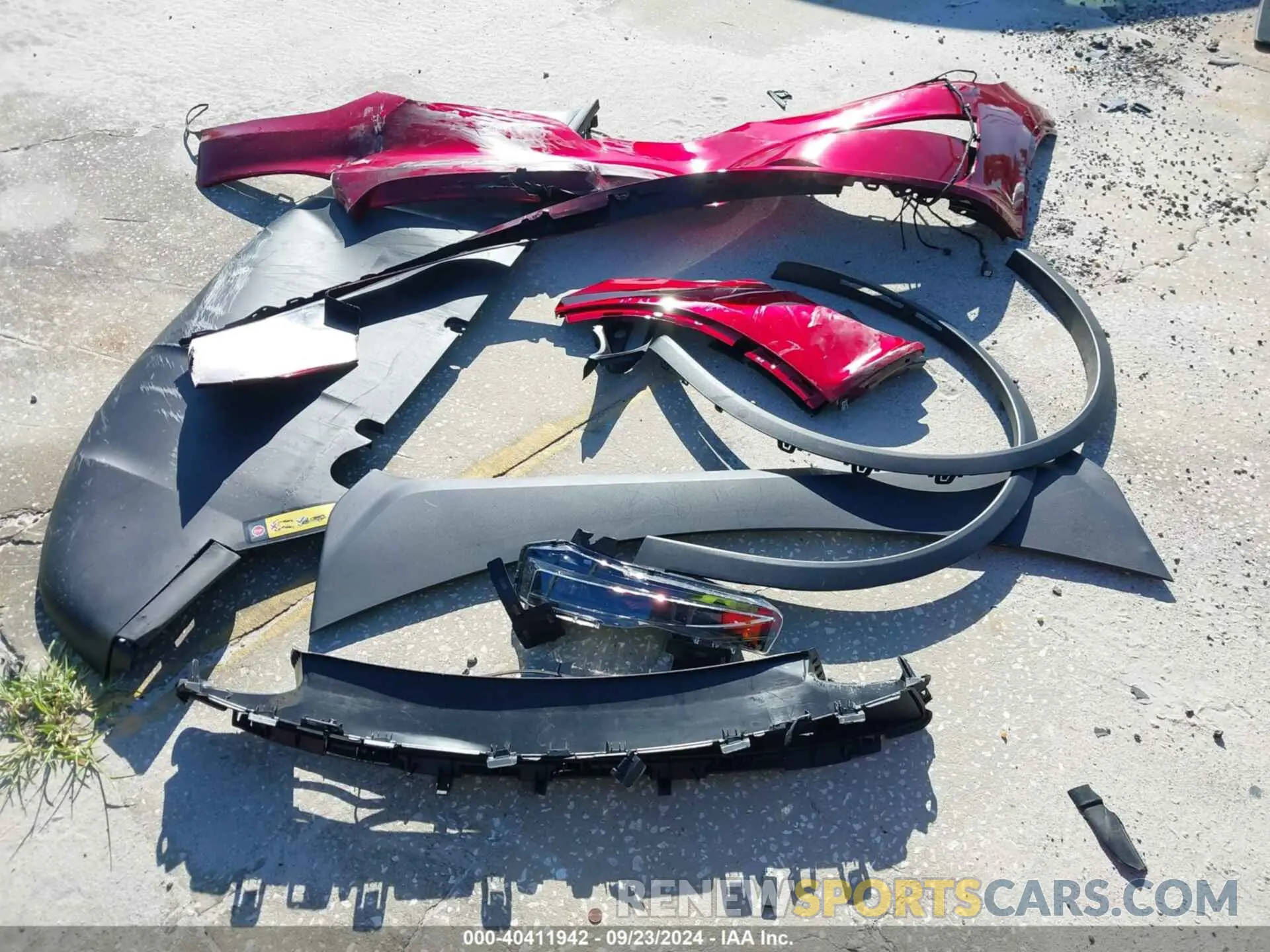 11 Photograph of a damaged car 7SAXCBE5XRF437477 TESLA MODEL X 2024