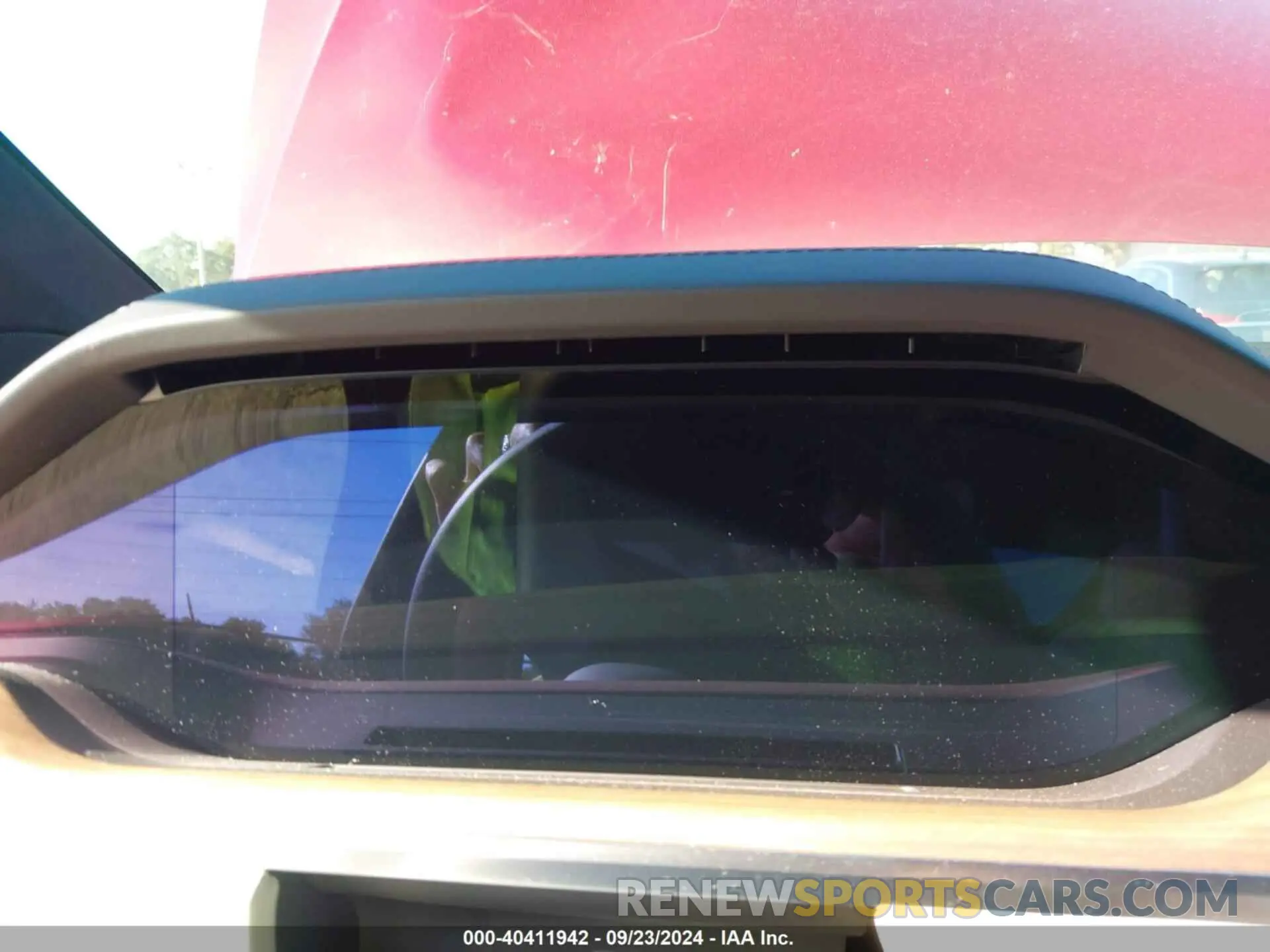 7 Photograph of a damaged car 7SAXCBE5XRF437477 TESLA MODEL X 2024