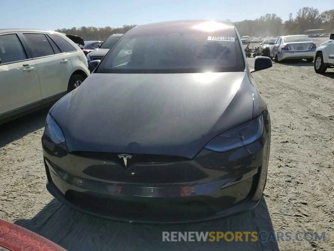 5 Photograph of a damaged car 7SAXCBE5XRF447328 TESLA MODEL X 2024