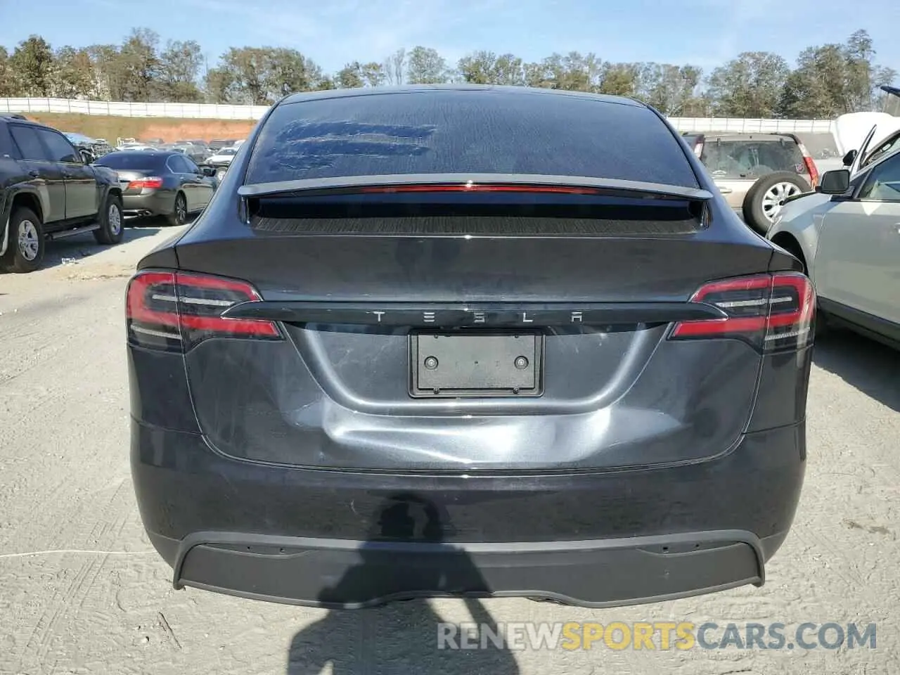 6 Photograph of a damaged car 7SAXCBE5XRF447328 TESLA MODEL X 2024