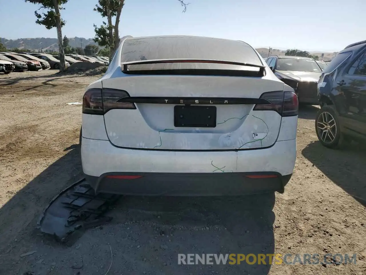 6 Photograph of a damaged car 7SAXCBE62RF458901 TESLA MODEL X 2024
