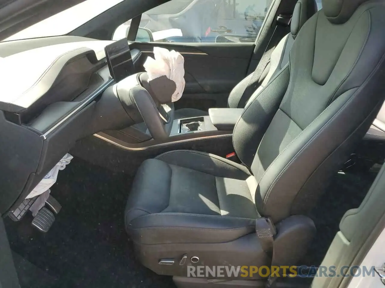 7 Photograph of a damaged car 7SAXCBE62RF458901 TESLA MODEL X 2024