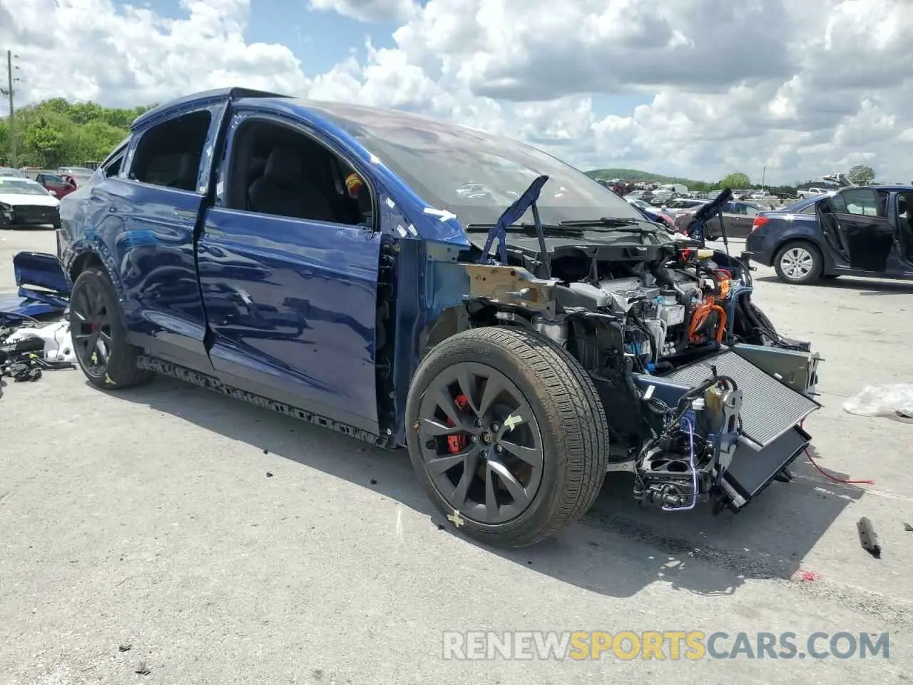 4 Photograph of a damaged car 7SAXCBE63RF446191 TESLA MODEL X 2024