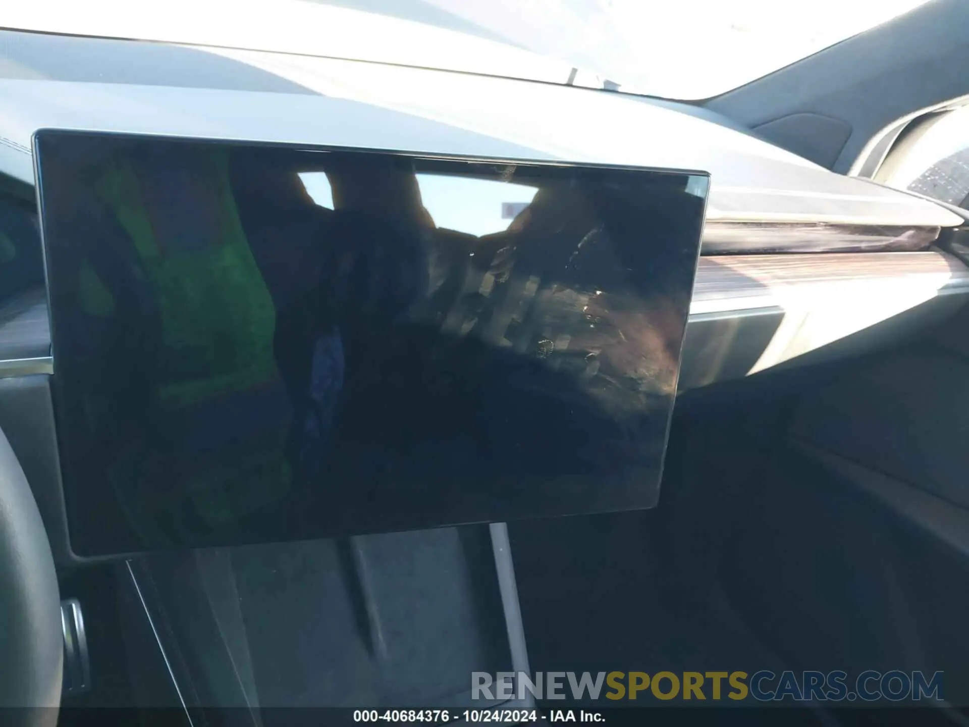 15 Photograph of a damaged car 7SAXCDE51RF441994 TESLA MODEL X 2024