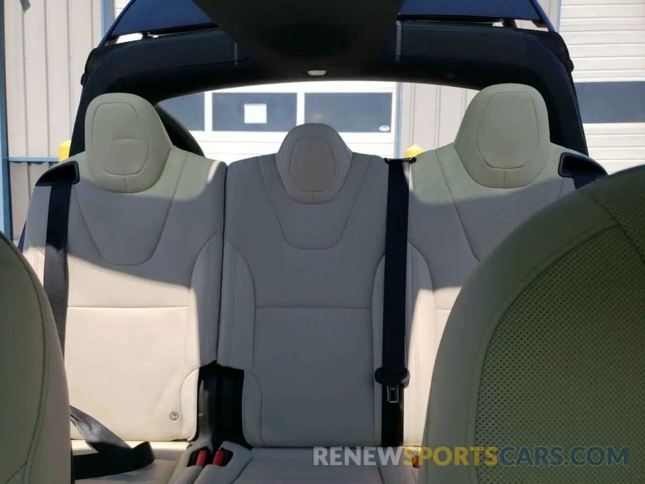 10 Photograph of a damaged car 7SAXCDE51RF447763 TESLA MODEL X 2024