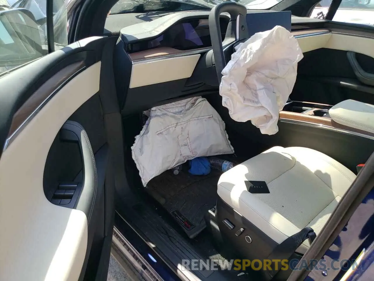 8 Photograph of a damaged car 7SAXCDE51RF447763 TESLA MODEL X 2024