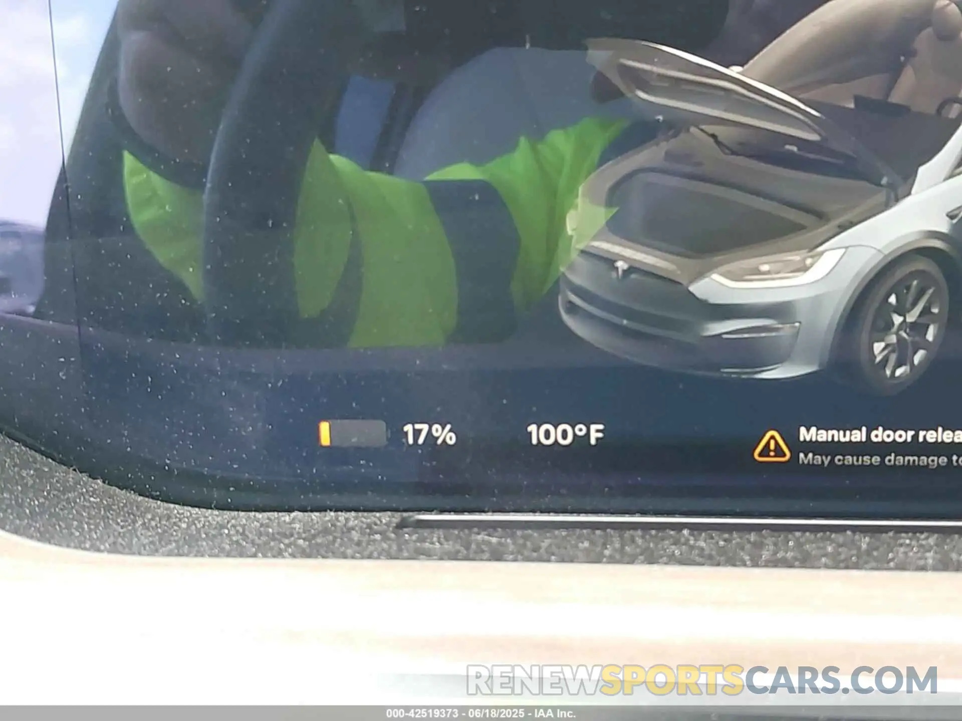 17 Photograph of a damaged car 7SAXCDE52RF446170 TESLA MODEL X 2024