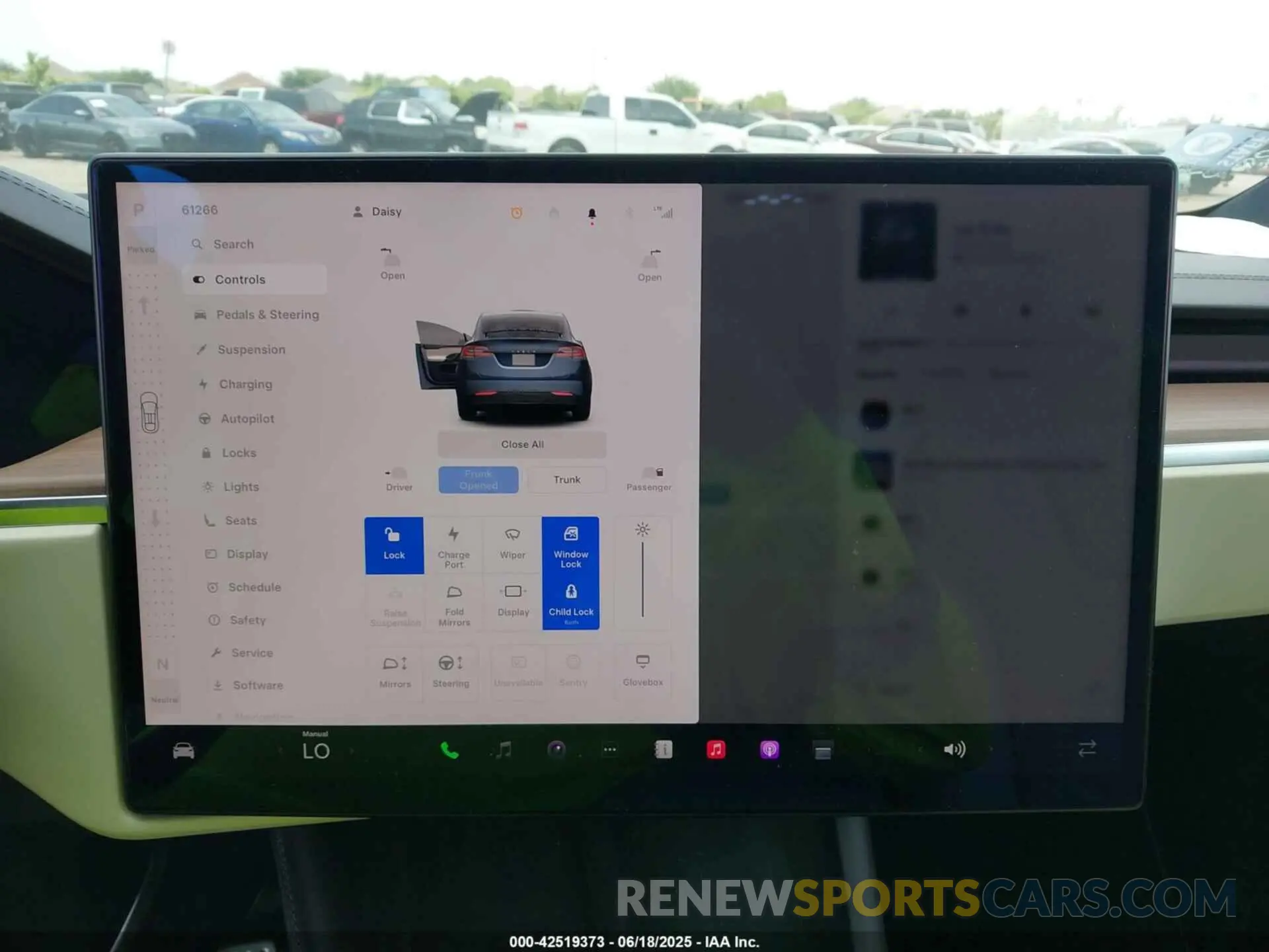 18 Photograph of a damaged car 7SAXCDE52RF446170 TESLA MODEL X 2024