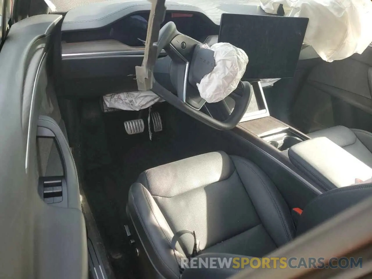 8 Photograph of a damaged car 7SAXCDE52RF449280 TESLA MODEL X 2024