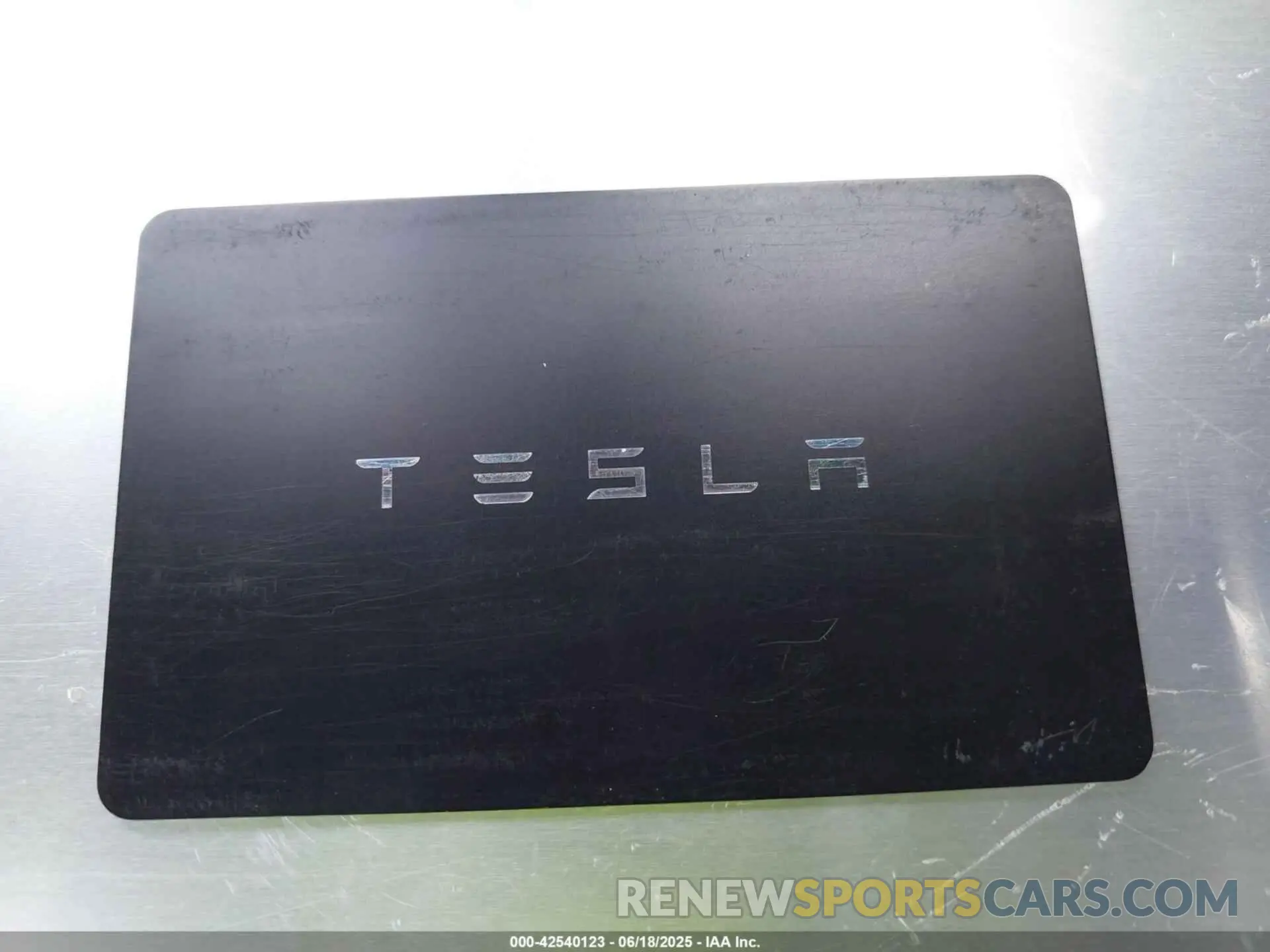 11 Photograph of a damaged car 7SAXCDE53RF434108 TESLA MODEL X 2024