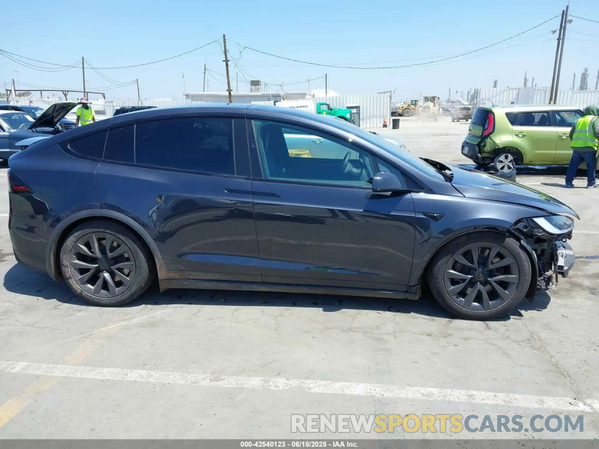 14 Photograph of a damaged car 7SAXCDE53RF434108 TESLA MODEL X 2024