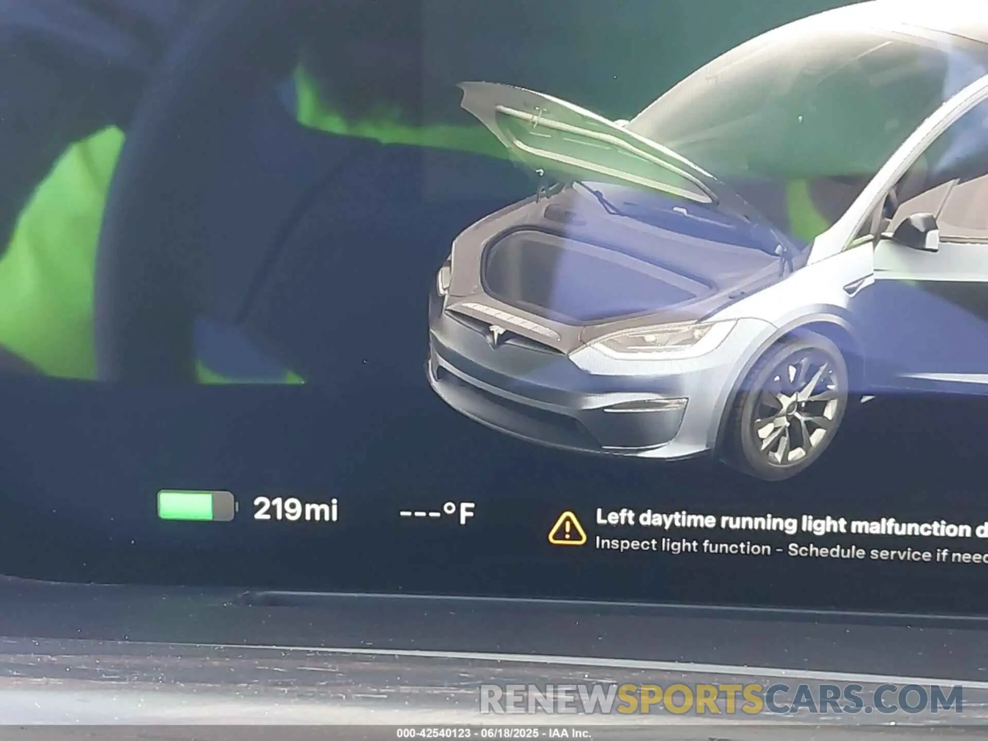 18 Photograph of a damaged car 7SAXCDE53RF434108 TESLA MODEL X 2024