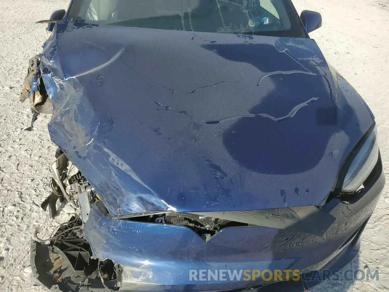 11 Photograph of a damaged car 7SAXCDE53RF444265 TESLA MODEL X 2024