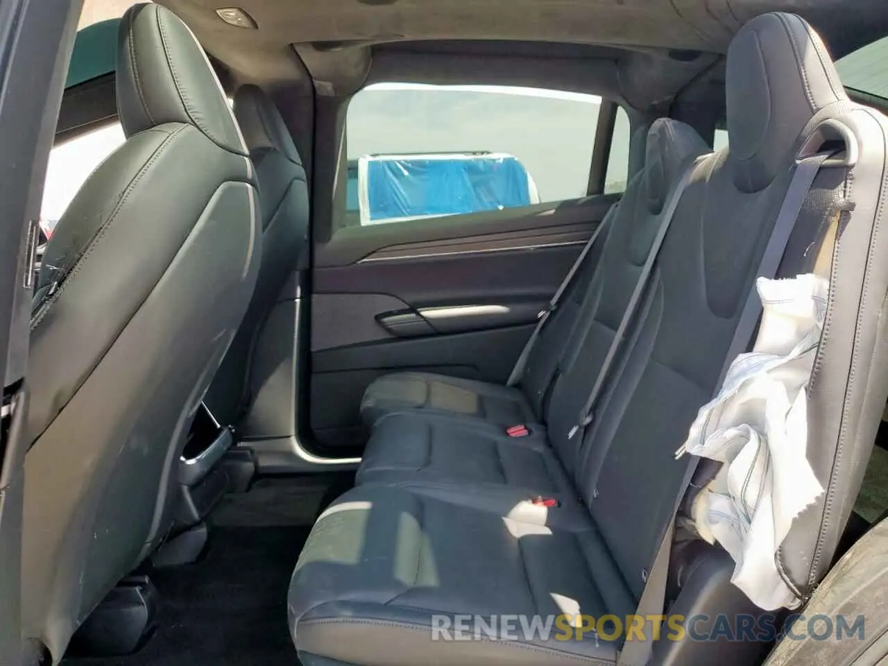 11 Photograph of a damaged car 7SAXCDE54RF439754 TESLA MODEL X 2024